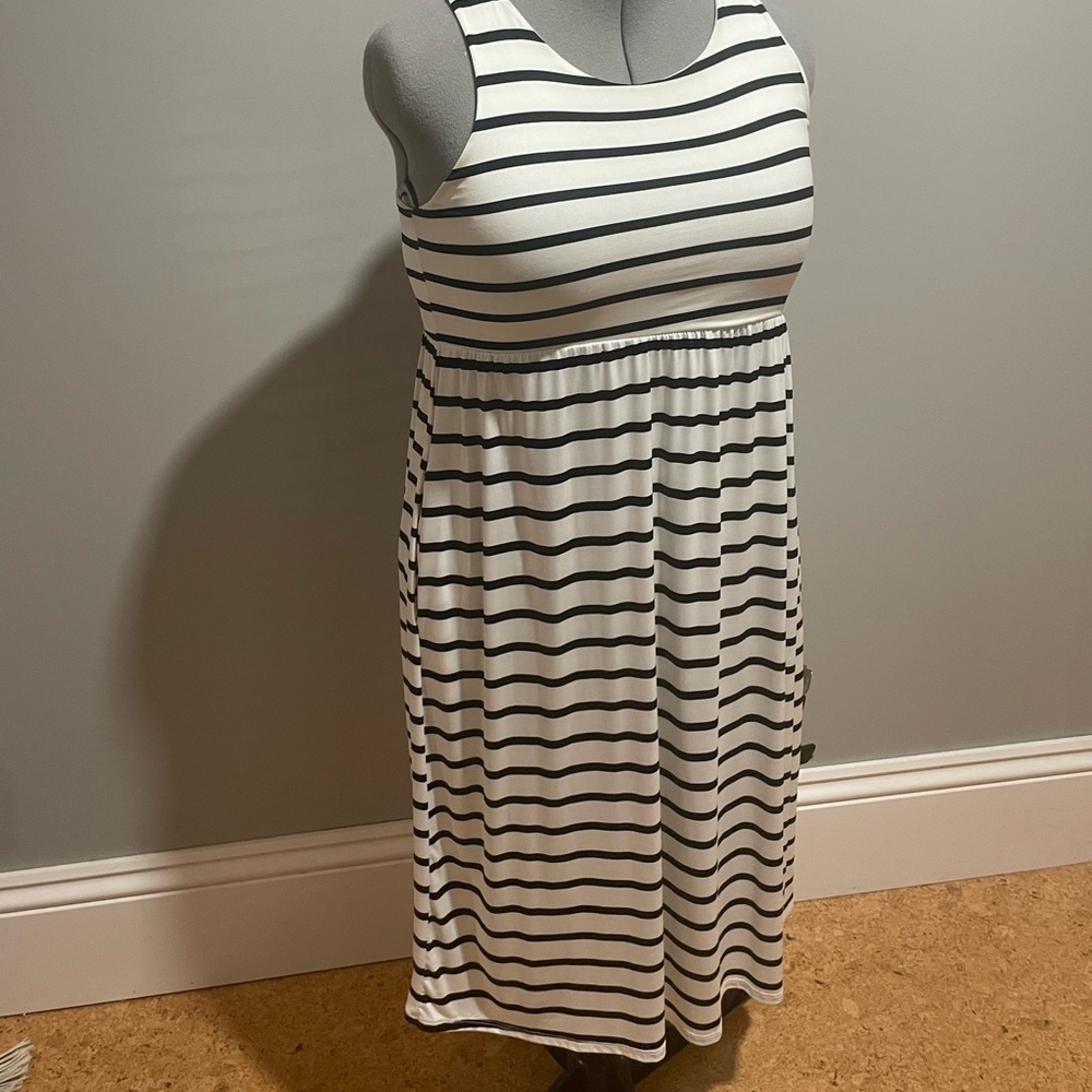 Striped Black and White Sleeveless Dress